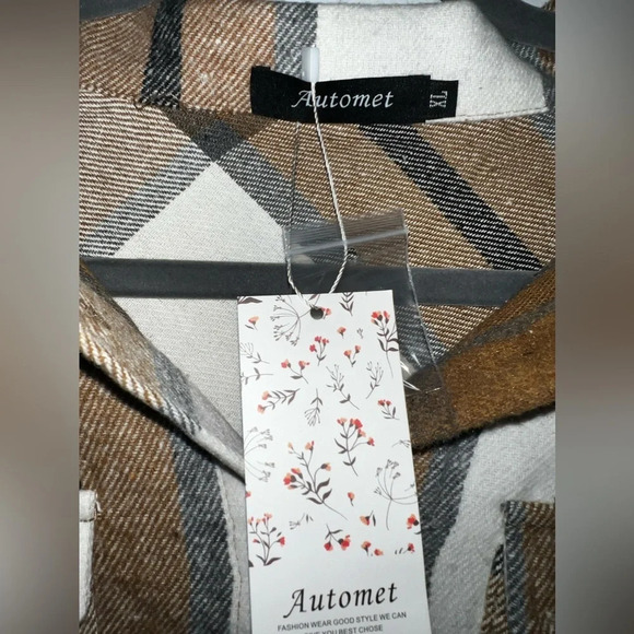 NWT Women's Casual Plaid Shacket - Picture 6 of 7